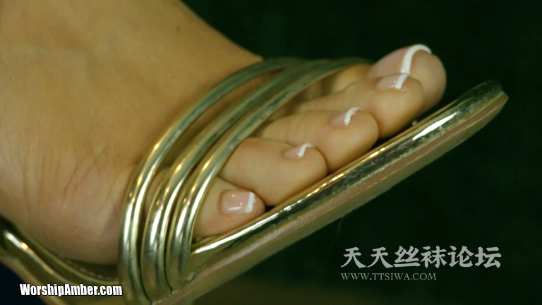 Worship Amber – Gold[00_01_59][20230619-194146].png