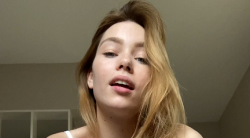 Goddess Aven – Armpit, Hand And Oily Feet Self Worship