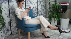 Asian girls Duoduo showcase feet25