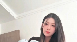 【自购】某up主然然 展示玉足