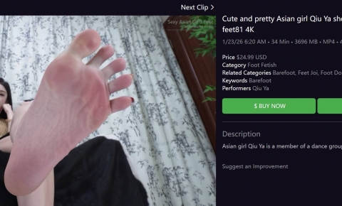Cute and pretty Asian girl Qiu Ya shows off her sexy and flexible 38EU feet81