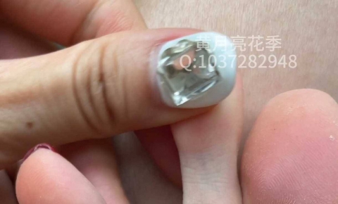 黄月亮健身短裤裸足 后背秀玉足 超清定制