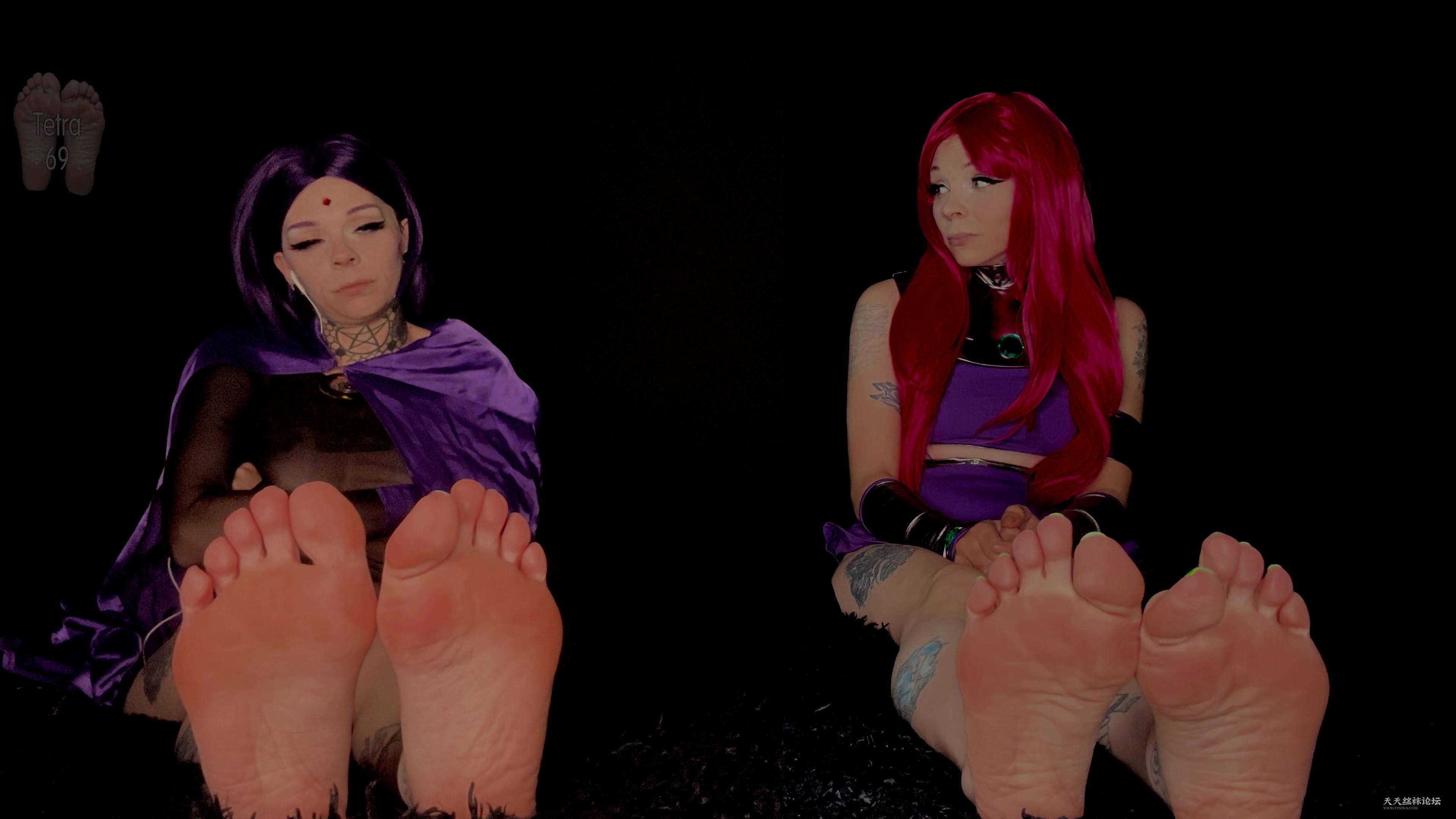 raven_and_starfire_feet_Self-worship_JOI_241106072641 - frame at 0m17s.jpg
